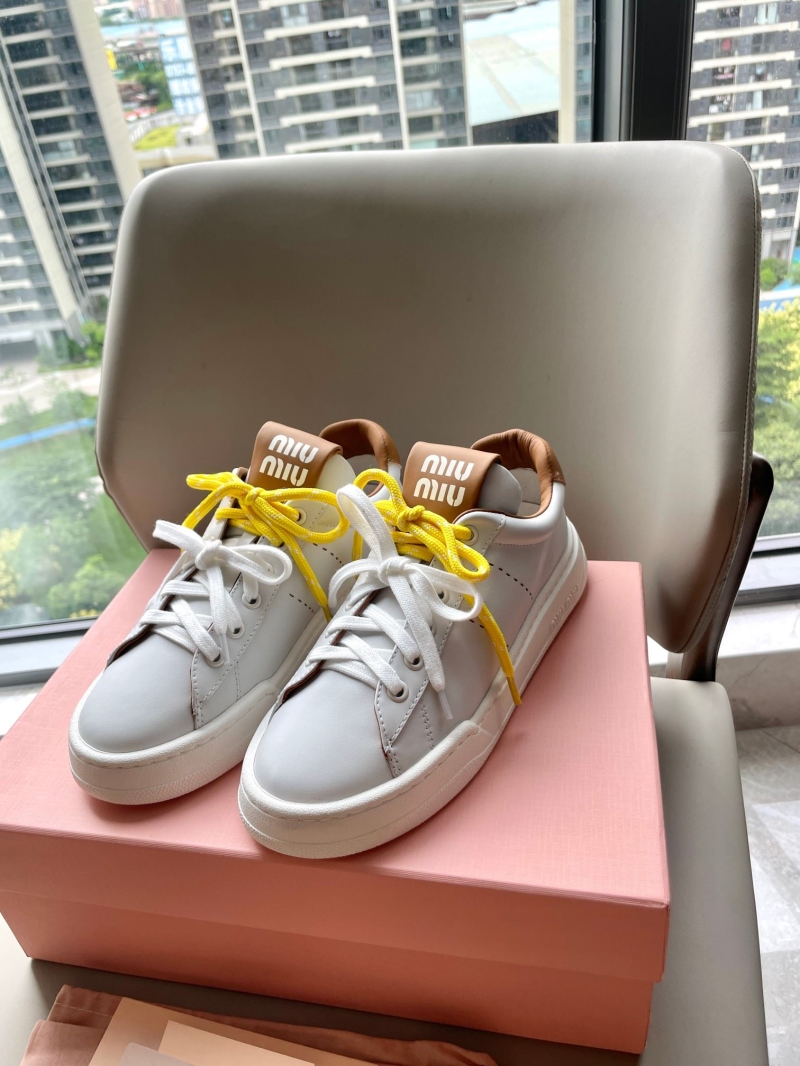 Miu Miu Casual Shoes